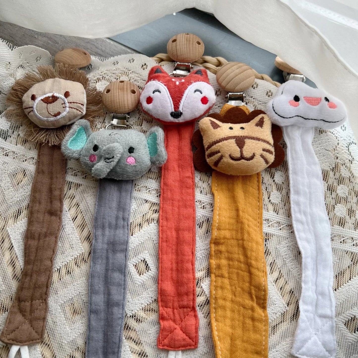 New Baby Pacifier Clip - PAMU8