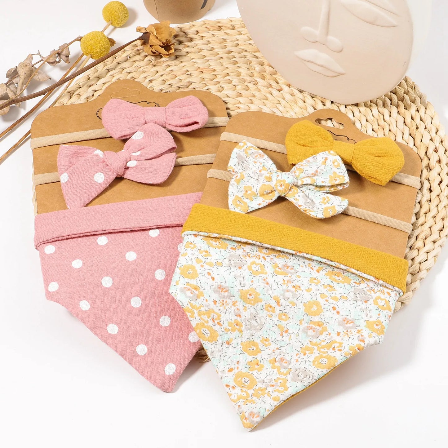 3Pcs BabyBibs with Bow