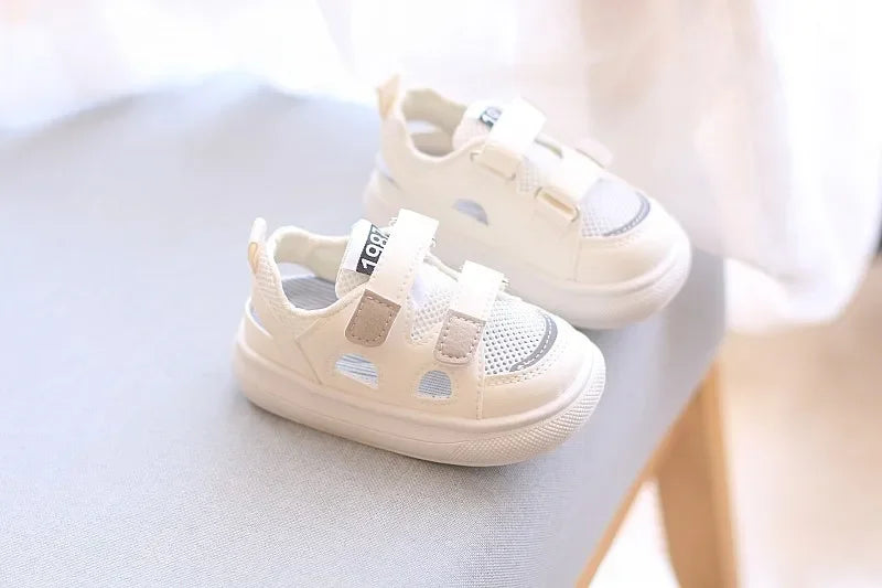 Breathable Mesh Sport Boys Shoes