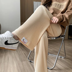 Pleated Maternity Pants