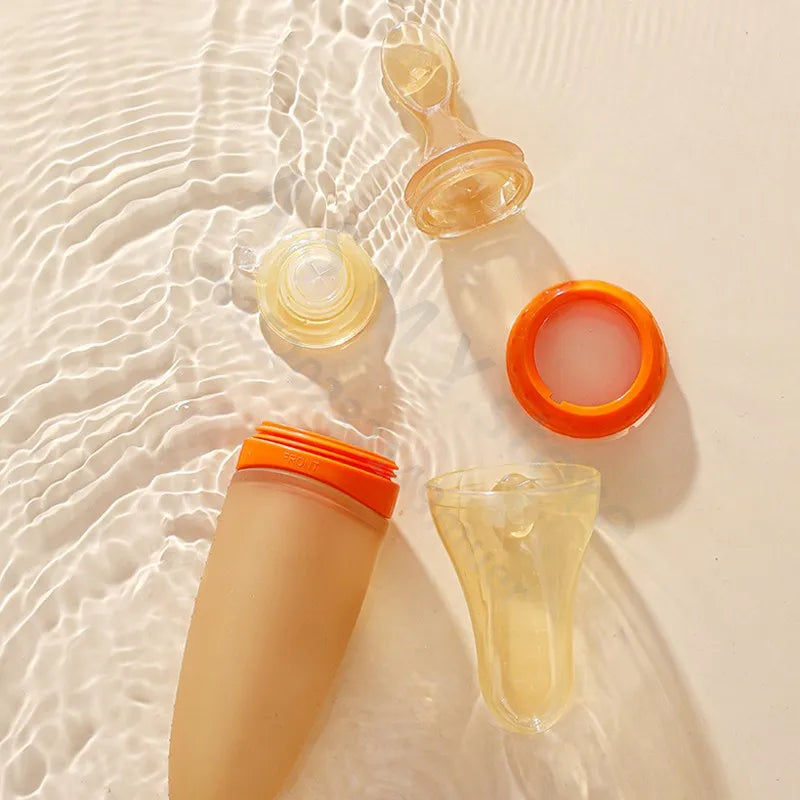 Squeezing Feeding Bottle