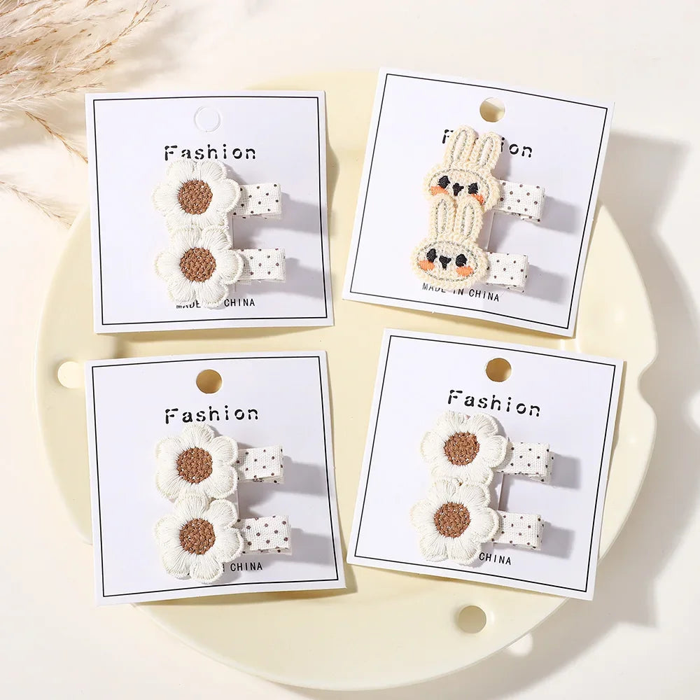 Kniting Rabbit Hairgripers