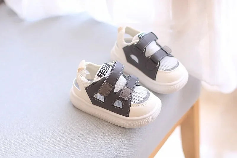 Breathable Mesh Sport Boys Shoes