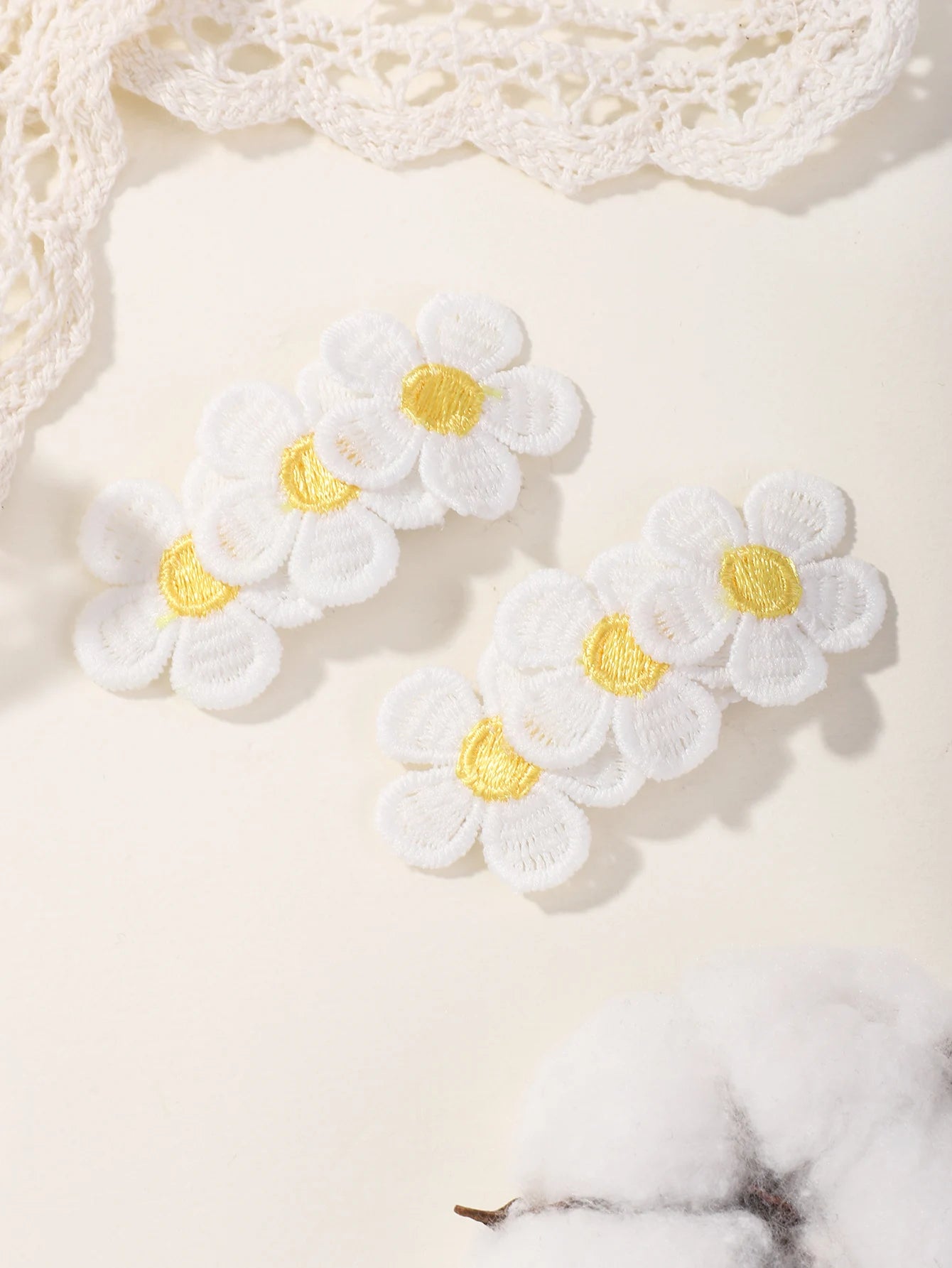 2Pcs Flower Hair Clips