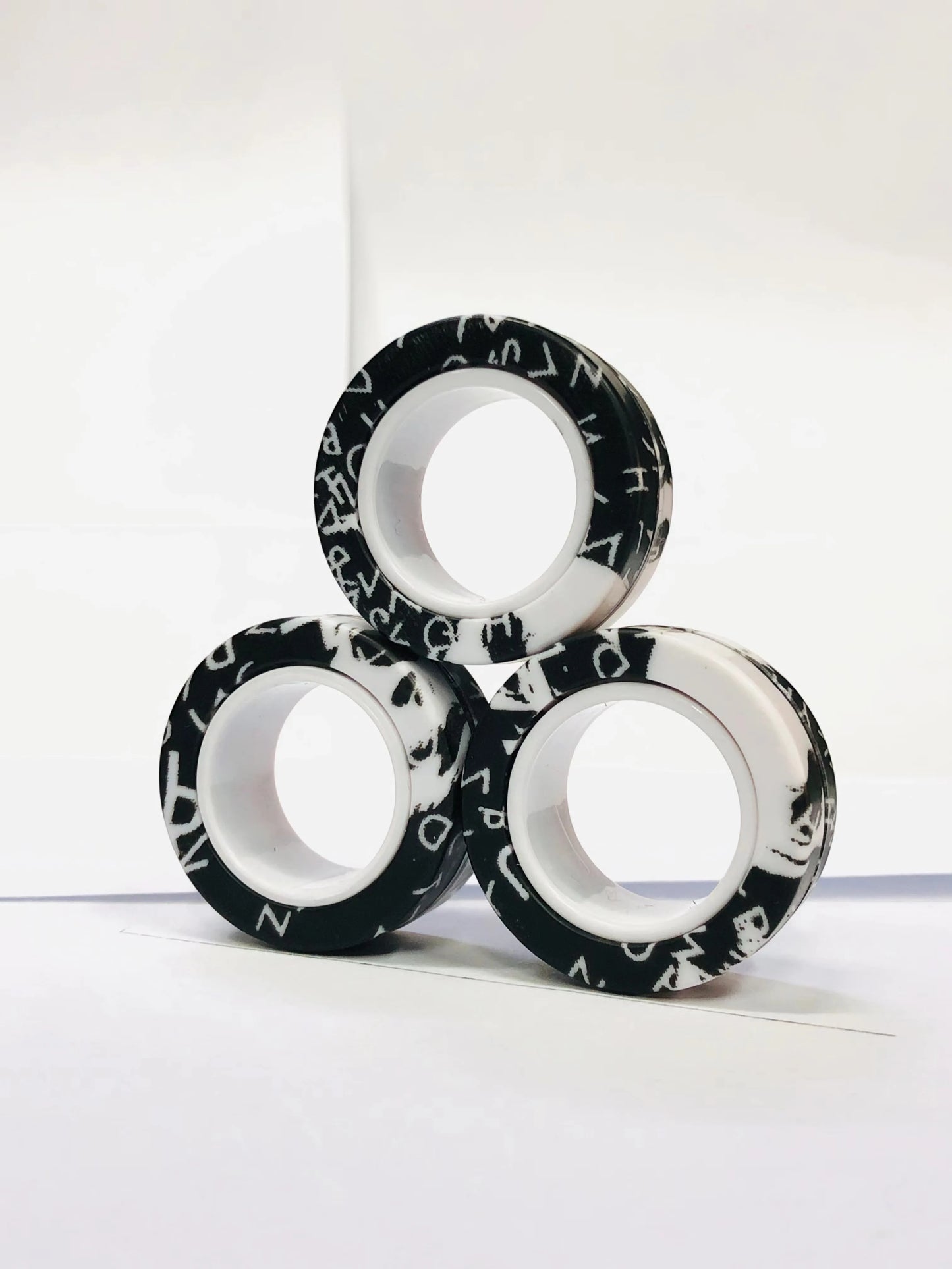 3pcs Finger Magnetic Colorful Toy