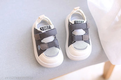 Breathable Mesh Sport Boys Shoes