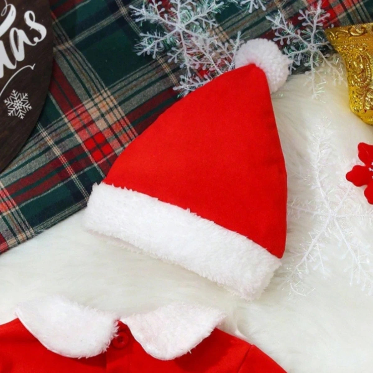 Newborn Christmas Photo Outfit